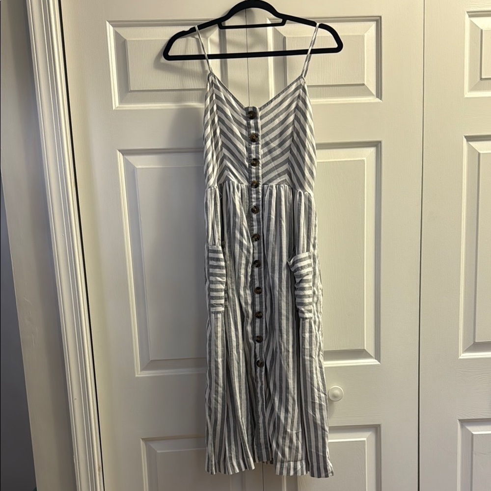 American Eagle Outfitters Black and White Spaghetti Strap Sundress